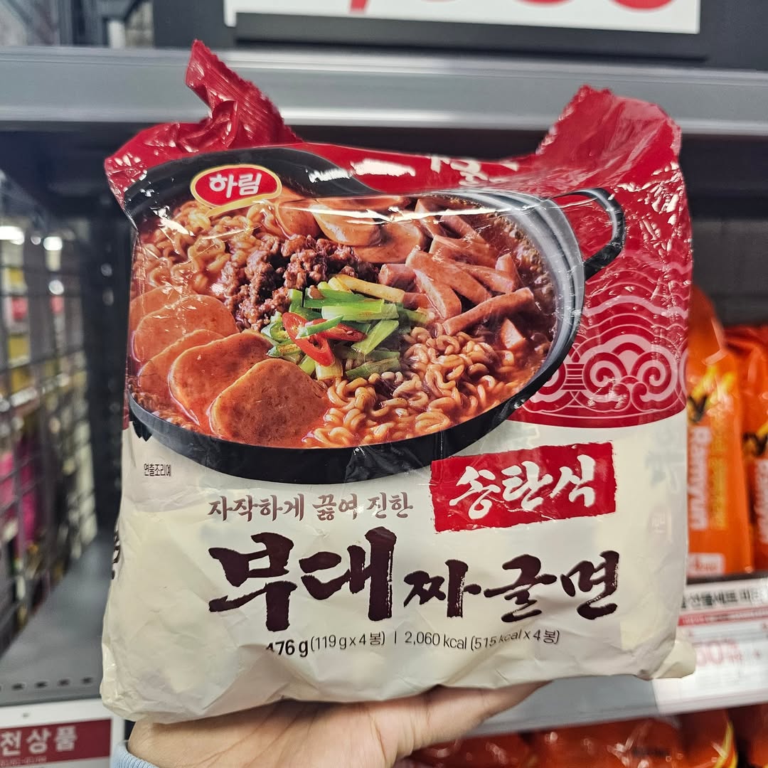 韓國松炭部隊鍋拉麵