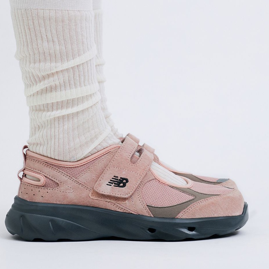 New Balance 櫻花粉 麂皮款瑪莉珍鞋