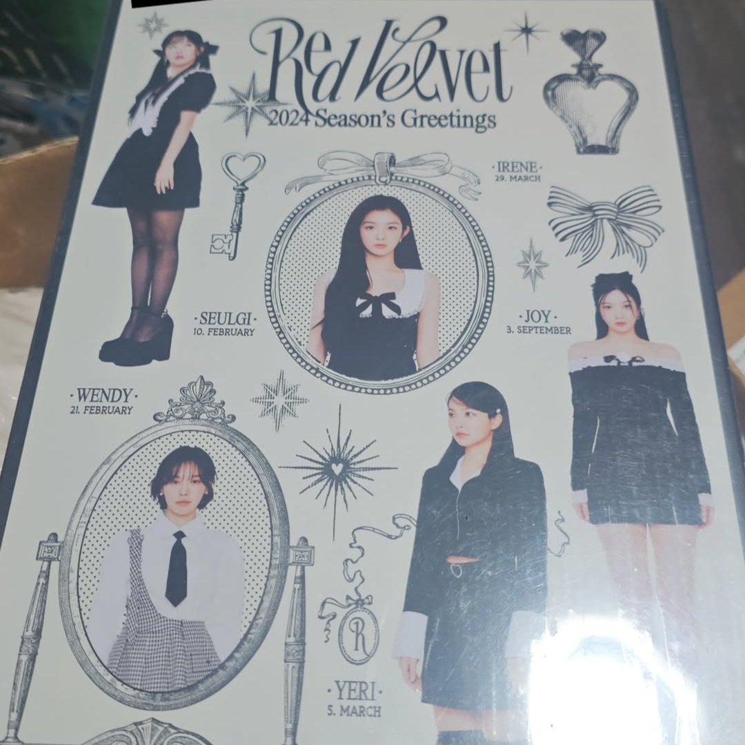 Red Velvet Seasons Greetings 2024